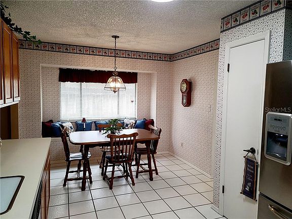 5th image of 3913 Biscayne Dr