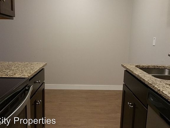 4th image of 2019 N Farwell Ave APT 104