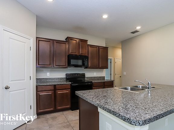 4th image of 9643 Sage Creek Dr