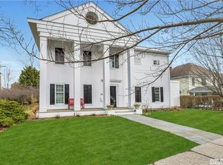 818 Main St, Greenport, NY 11944