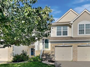 2990 Waters Edge Cir, Aurora, IL 60504