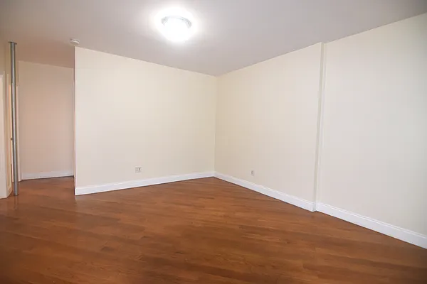 Rented by The Agency | media 3