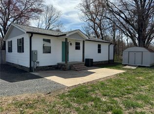 118 Shady Grove Rd, Eden, NC 27288