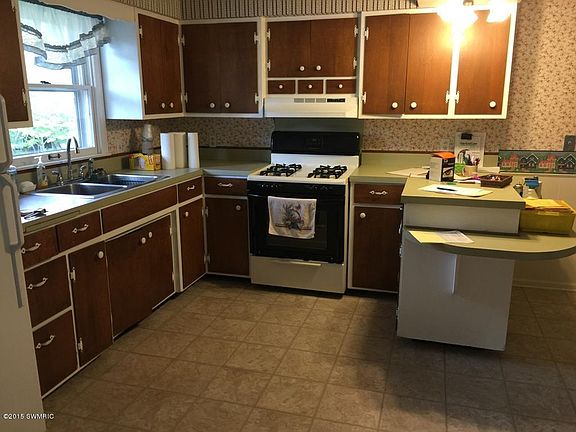 3rd image of 1133 W Robinhood Dr