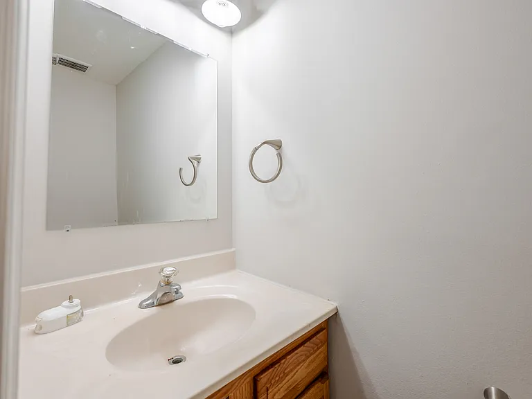14488 Black Horse Ct — Photo 11