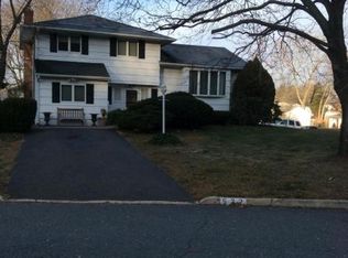 532 Sherman Ave, Belford, NJ 07718