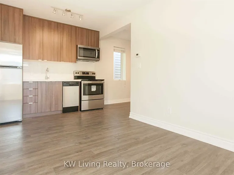 247 Chisholm Ave #3 — Photo 11