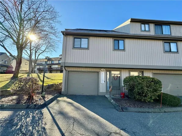 21 Brockton Court #21, Beacon Falls, CT 06403