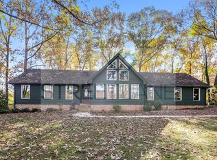 1400 Hewatt Rd, Lilburn, GA 30047