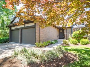 117 Brookview Dr SW, North Canton, OH 44709