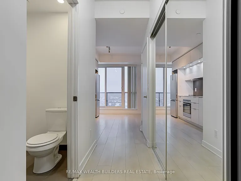 170 Sumach St #2011 — Photo 7
