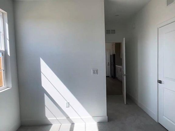 5th image of 1240 N Martorella Ave