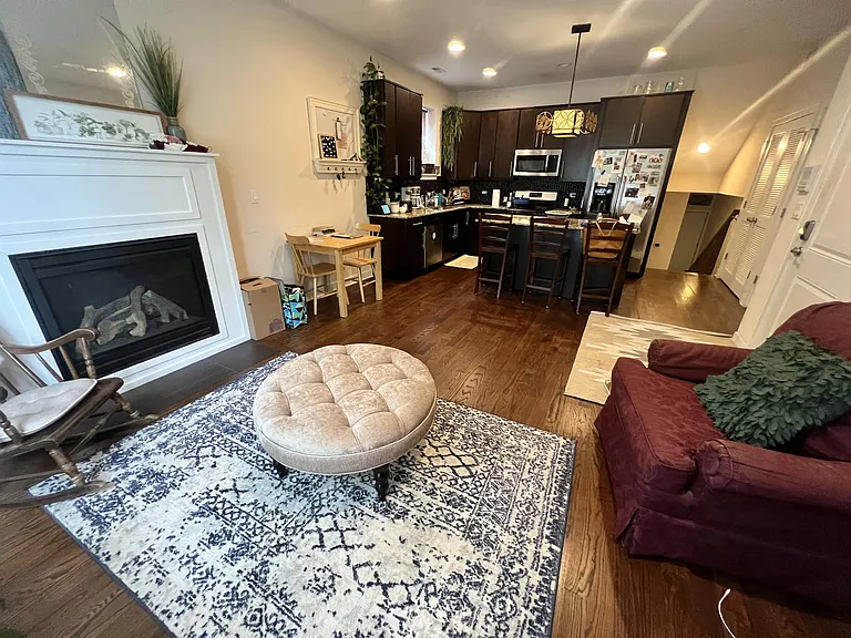 1844 N California Ave — Photo 3