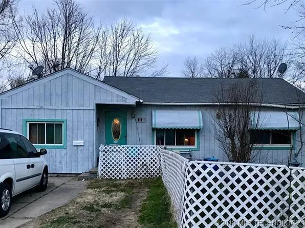 3745 W 43rd St, Tulsa, OK 74107