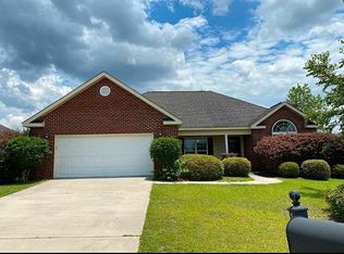 106 Old Carriage Ln, Bonaire, GA 31005