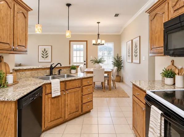 16141/16143 Rolling Meadows Dr.