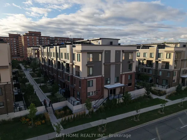 3415 Ridgeway Dr #5, Mississauga, ON L5L 0B9