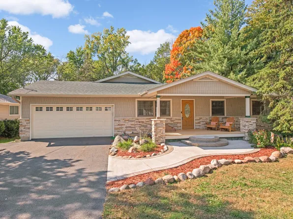 3867 Clover Ave, Vadnais Heights, MN 55127