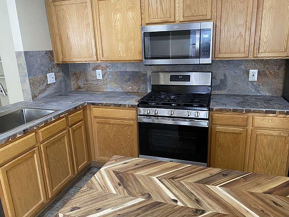5th image of 10756 Galaxia Park Dr NW