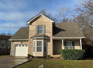 1890 Camelot Dr, Clarksville, TN 37040