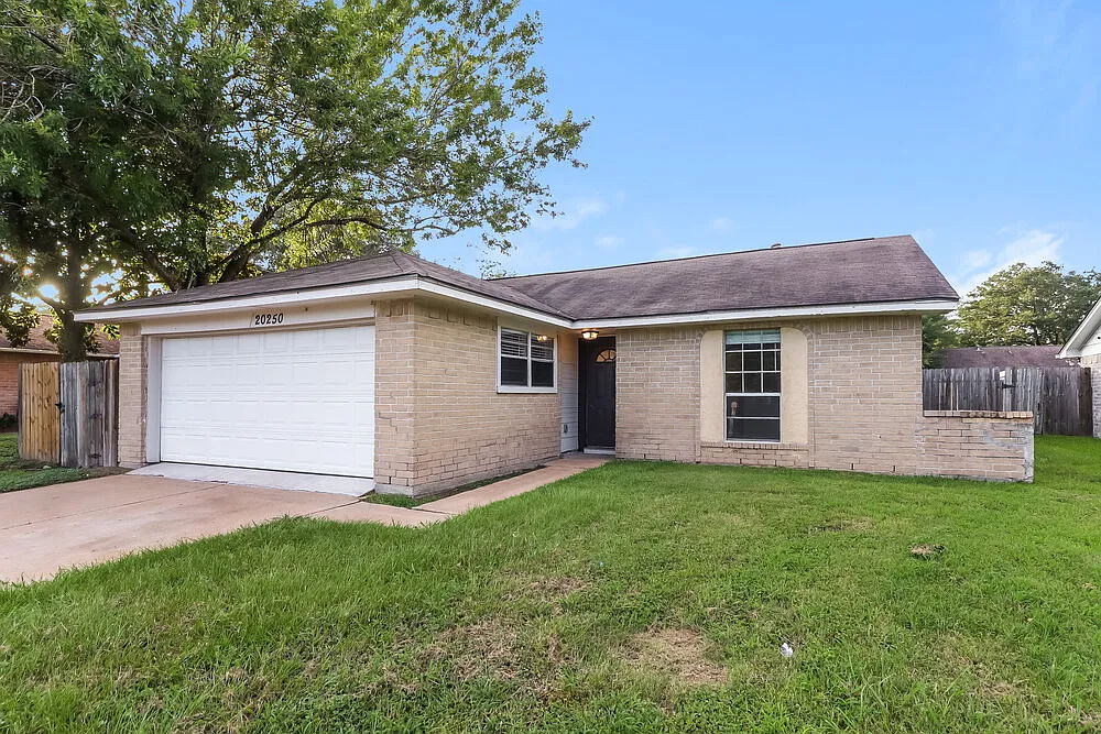 2 bed, 2.0 bath, 1632 sqft, $1,575 — Photo 3