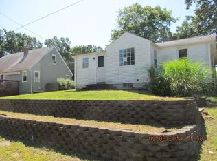 4 Martin St, Coventry, RI 02816