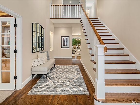 5th image of 1033 84th Ave NE