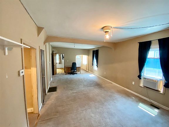 2nd image of 207 N Fillmore Ave