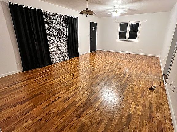 5th image of 1714 W 6th St