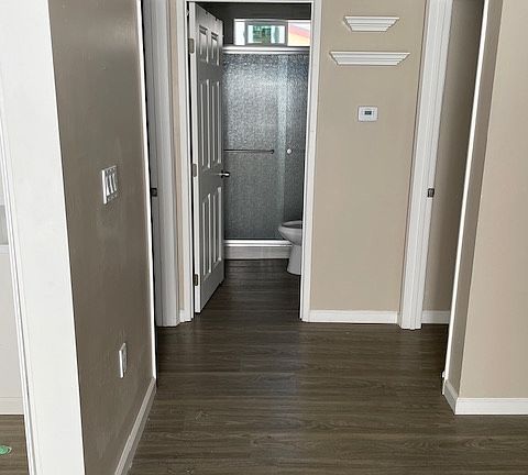 3rd image of 5251 Groveland Dr