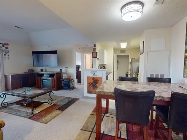 96 Mill St APT 301, Woonsocket, RI 02895