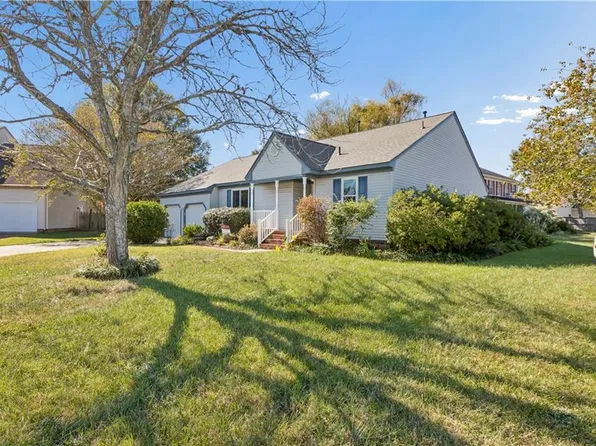 1925 Ravencroft Ln, Virginia Beach, VA 23454