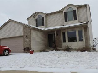 499 Coventry Cres, Dexter, MI 48130