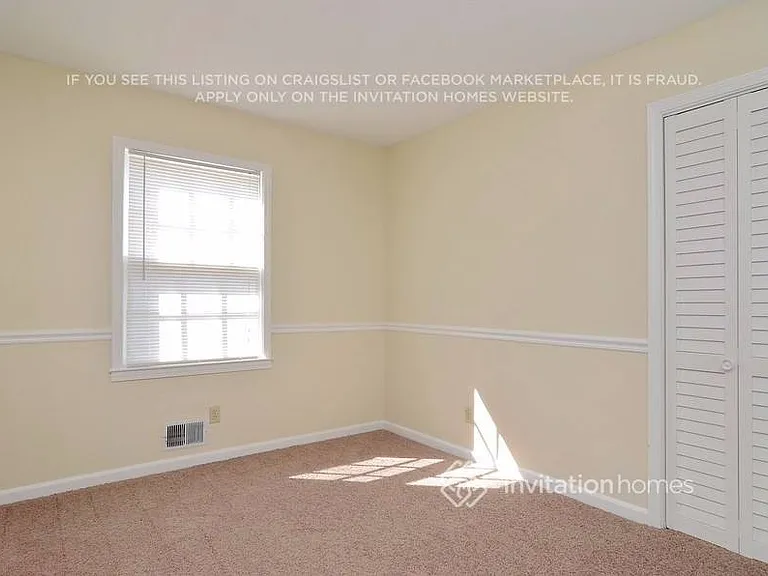6212 Shallowford Way — Photo 10