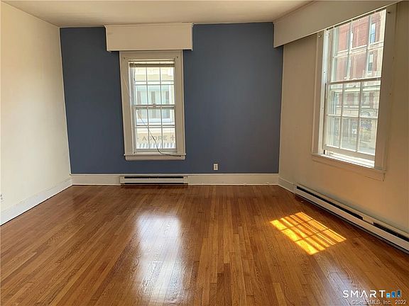 3rd image of 28 W Main St APT 2