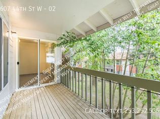 7607 44th St W APT 2, Tacoma, WA 98466