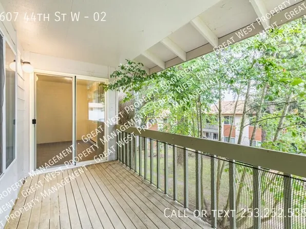 7607 44th St W APT 2, Tacoma, WA 98466