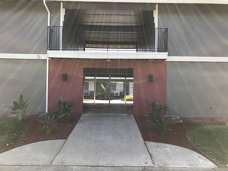 1210-1250 Kenny Dr — Photo 44