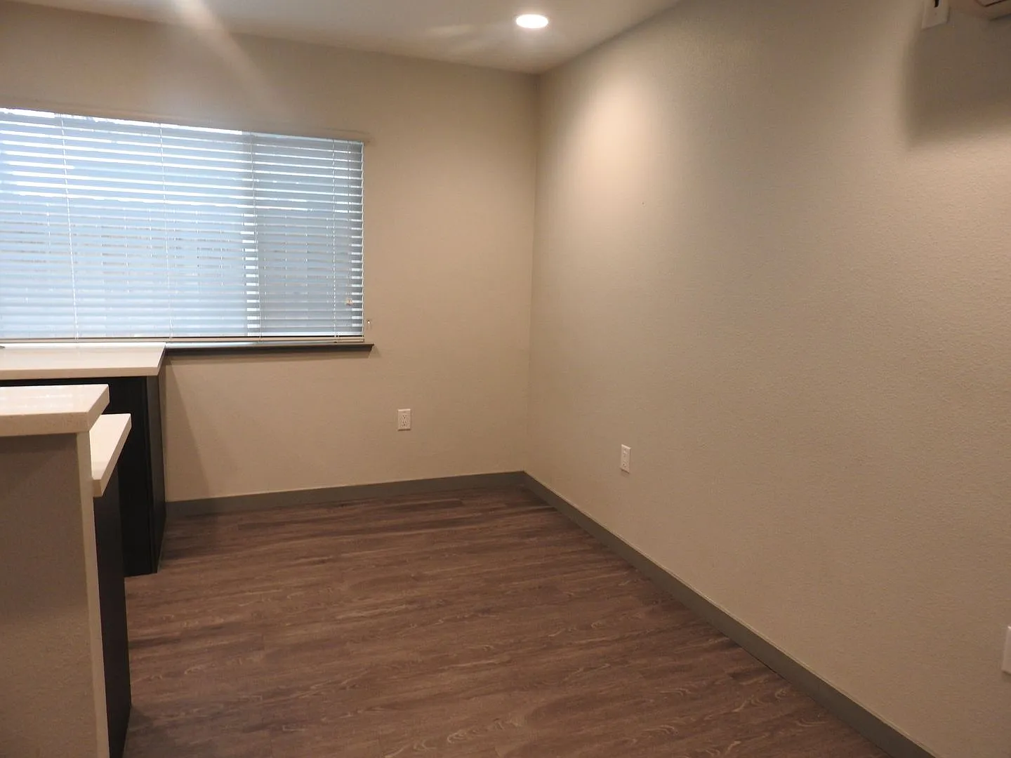 F Street Apartments — Photo 2