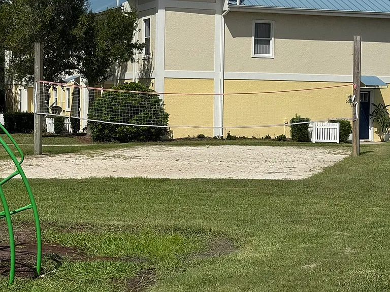 2015 Grand Oak Dr — Photo 32