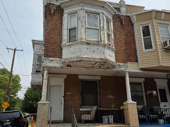 1301 S Paxon St, Philadelphia, PA 19143