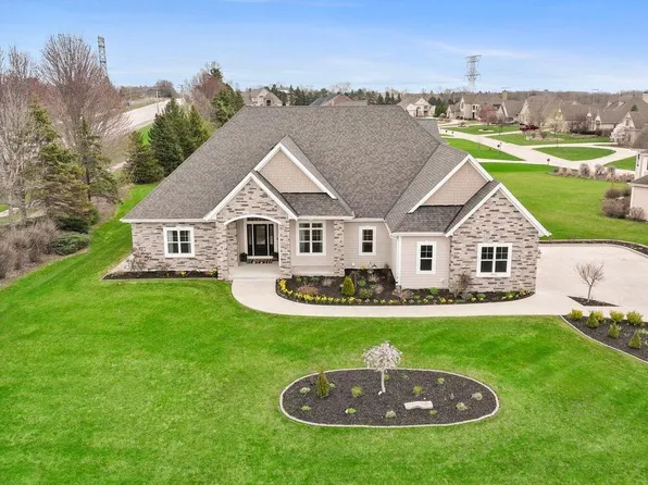 19940 Bradon TRAIL W W, Brookfield, WI 53045
