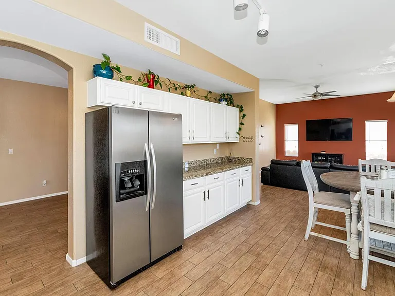 11155 E Laurel Ln — Photo 10