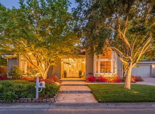 290 De Anza Ln, Los Altos, CA 94022