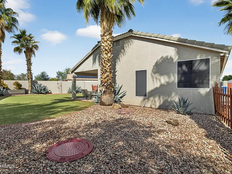 15481 W Mauna Loa Ln — Photo 14