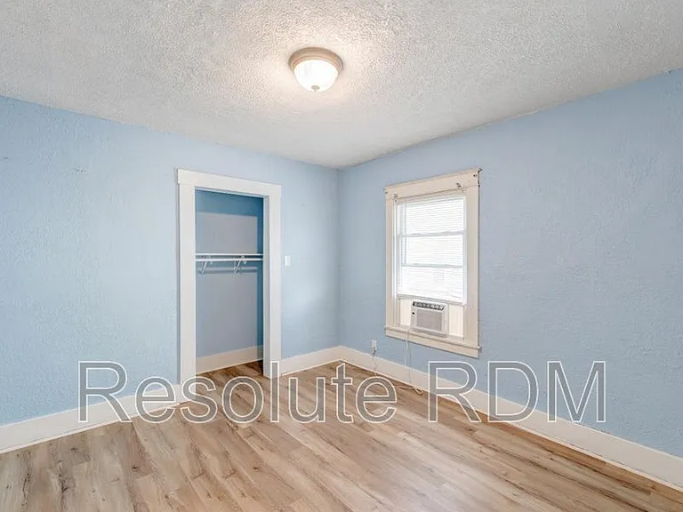 1308 E Taylor St — Photo 20