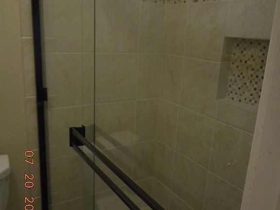 4th image of 517 Stallion Ln
