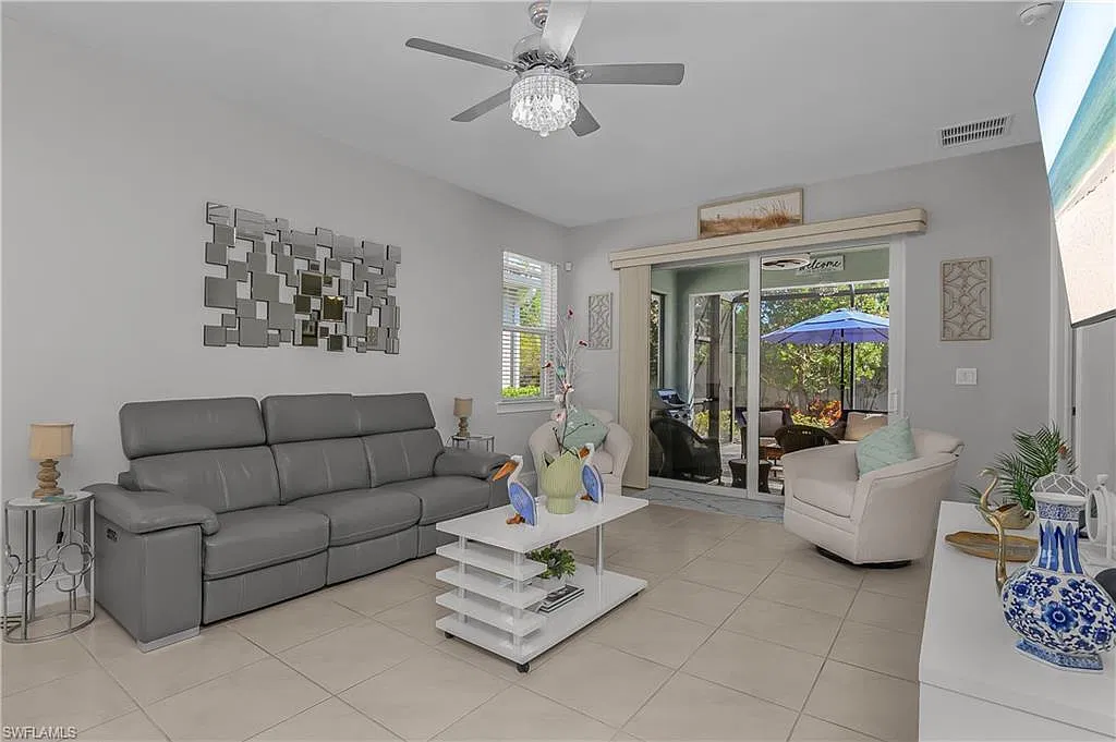 3 bed, 2.0 bath, 1614 sqft, $5,500 — Photo 4