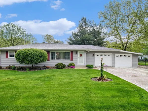 59000 Lindale Dr, Elkhart, IN 46517