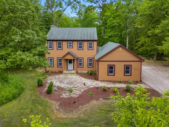 13737 North Lake Shore DRIVE, Mequon, WI 53097